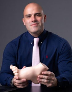 Dr Tiago Doyle 