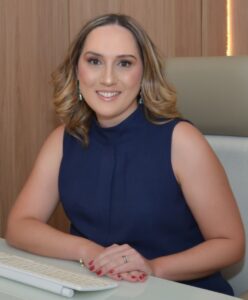 Dra Juliana Carnevale