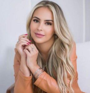 Dra Amanda Liberato